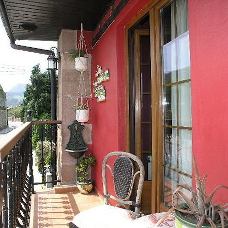 Posada Trisileja Cos Bagian luar foto